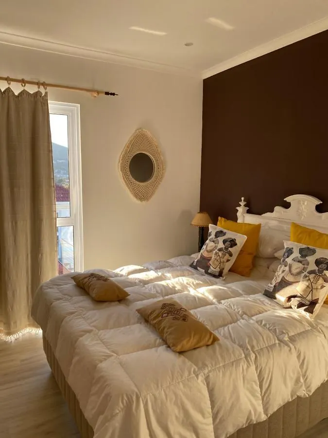 Cape Town Skyline 2 Bedroom Apartment 0*, Κέιπ Τάουν Νότια Αφρική